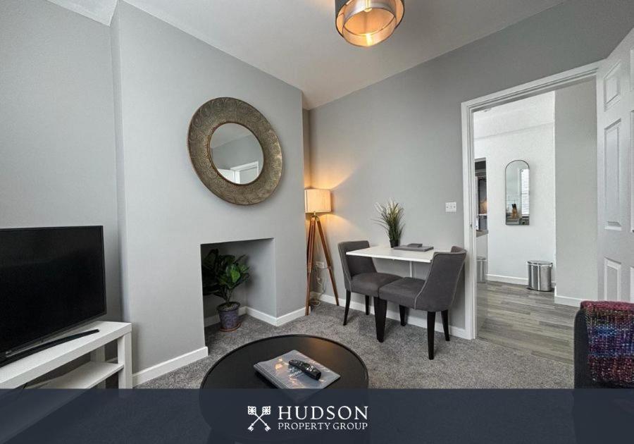 Castle Street Serviced Apartment Telford Bagian luar foto